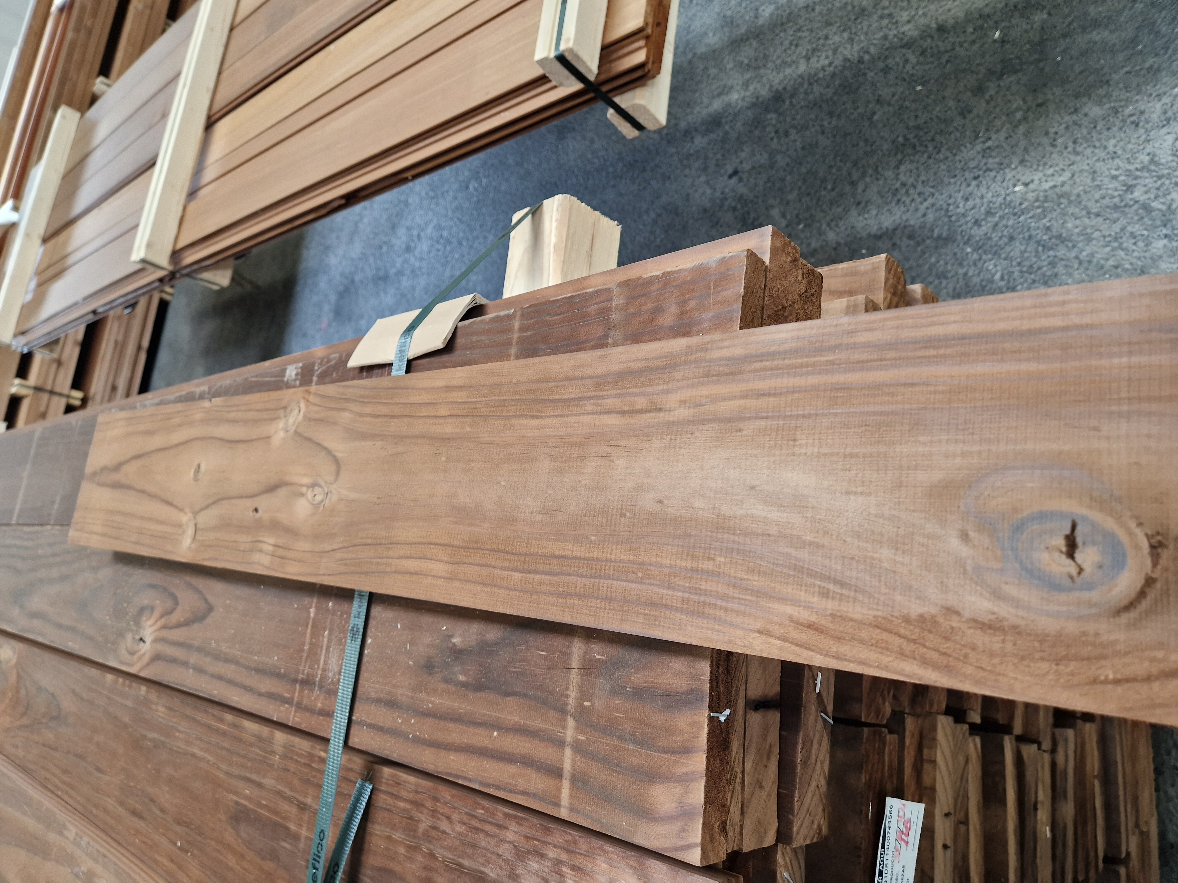 Thermo Radiata Pine, Rustik kvalitet, FSC Mix Credit